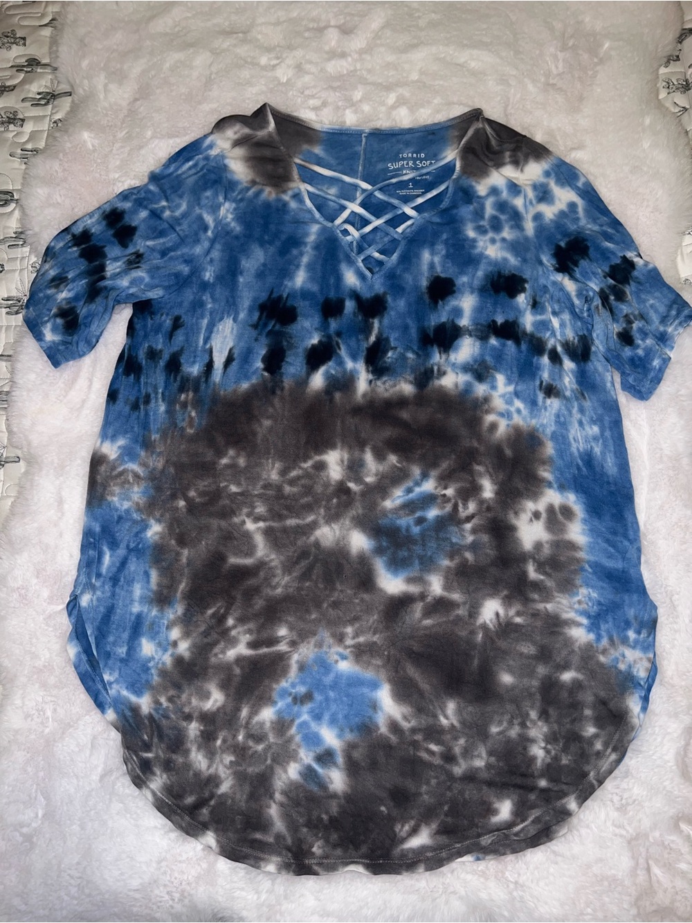 torrid Blue and Gray Tie-Dye Crisscross V-Neck Tee
